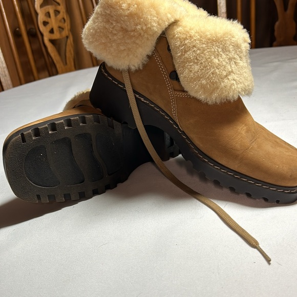 C La Canadienne boots. Ladies.8W made in Canada wear up or down. New/Firm - Picture 9 of 11